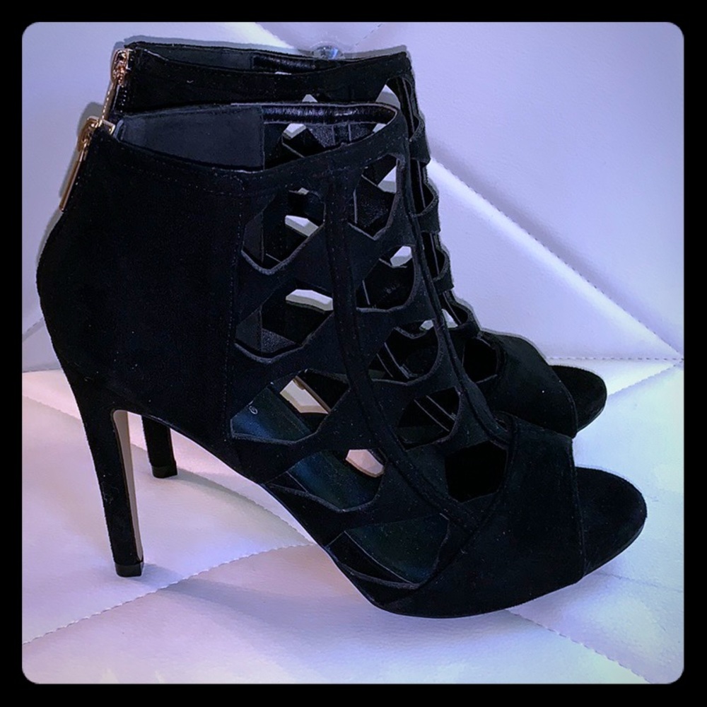 New without box XOXO Open Toe Hells Size 7